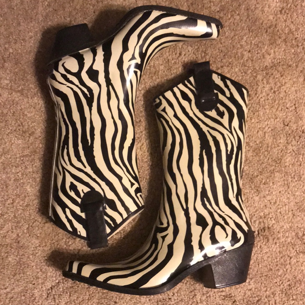Rain boots